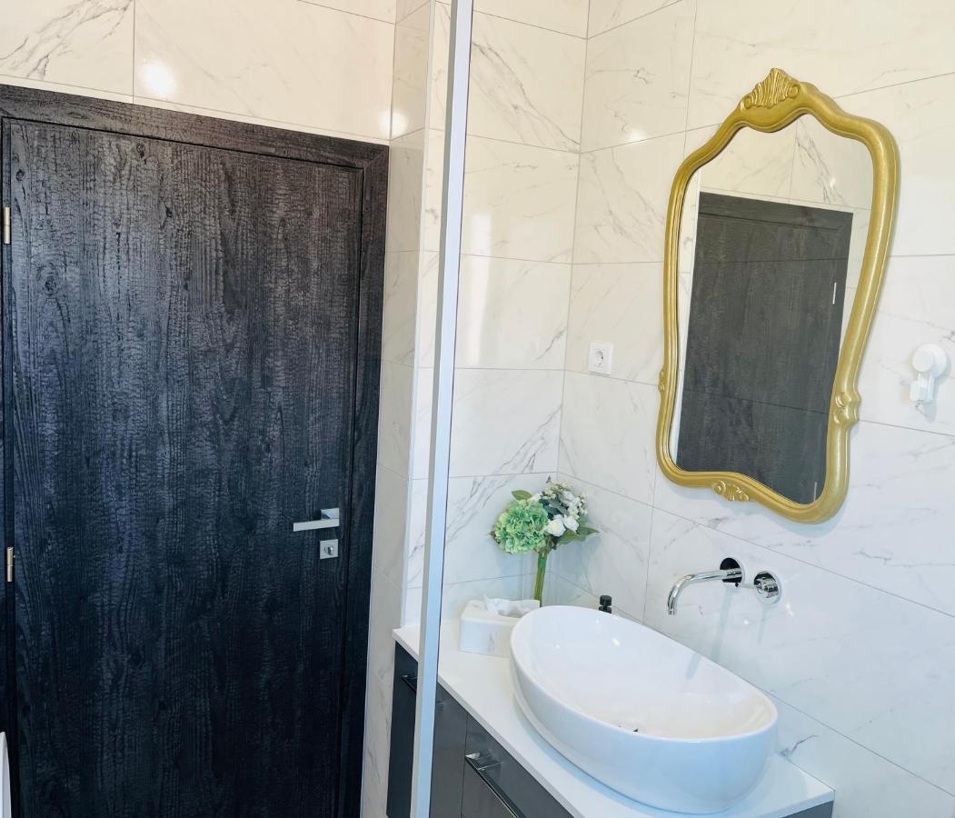 Kia Ora apartment Trogir Bagian luar foto